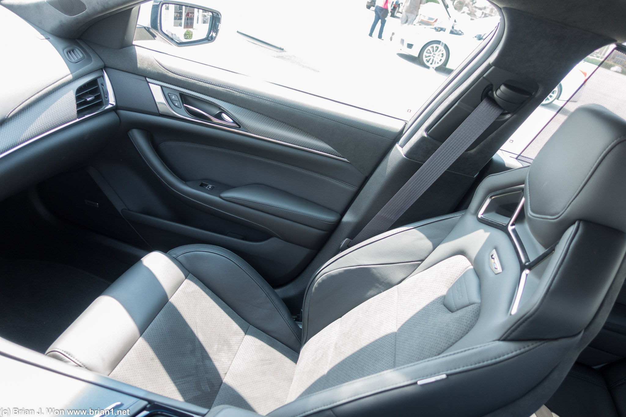 Nice enough interior, good quality materials everywhere. Nothing too fancy tho.