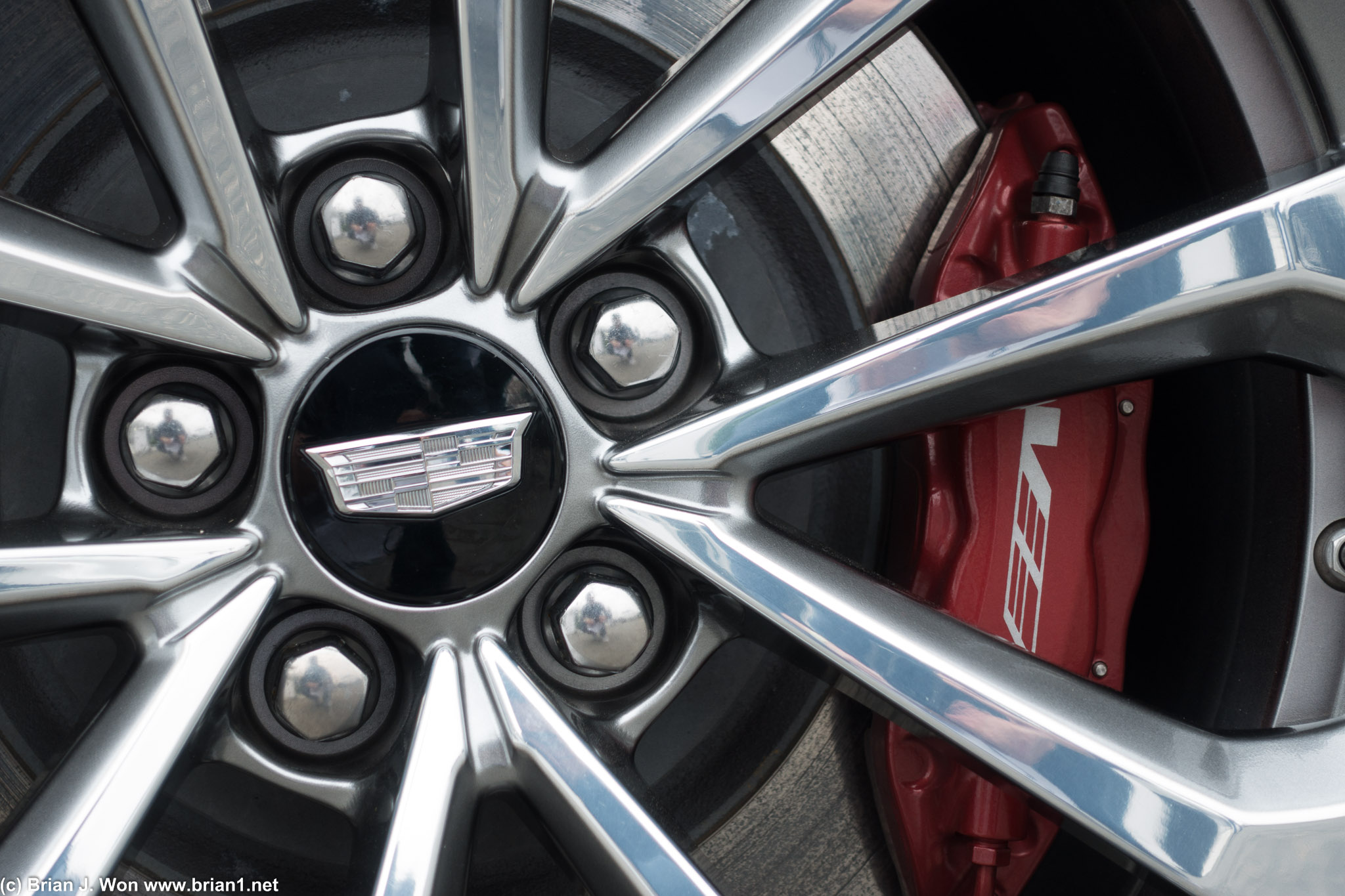 19" wheels, Pilot Super Sports, and Brembos.
