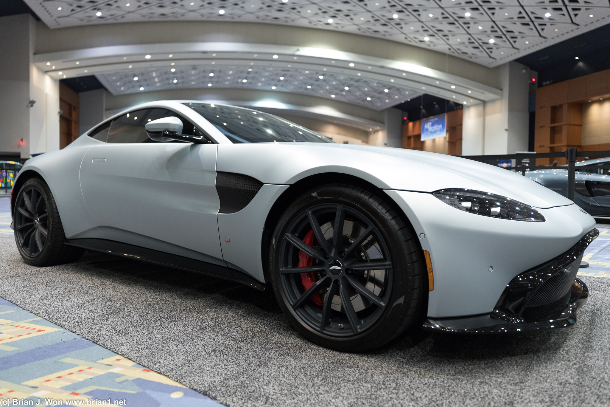 Aston Martin Vantage.