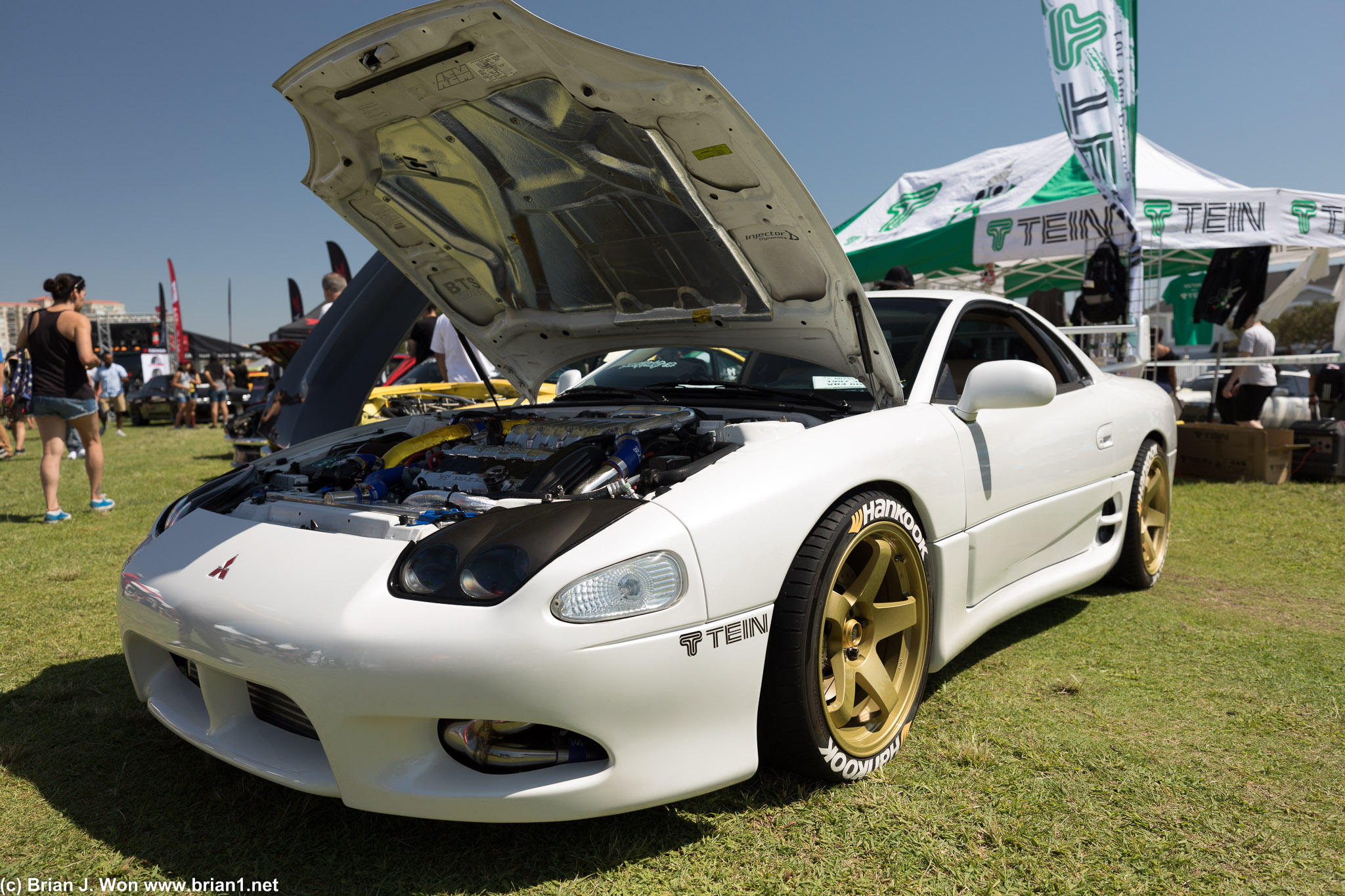 1997 Mitsubishi 3000GT VR4.