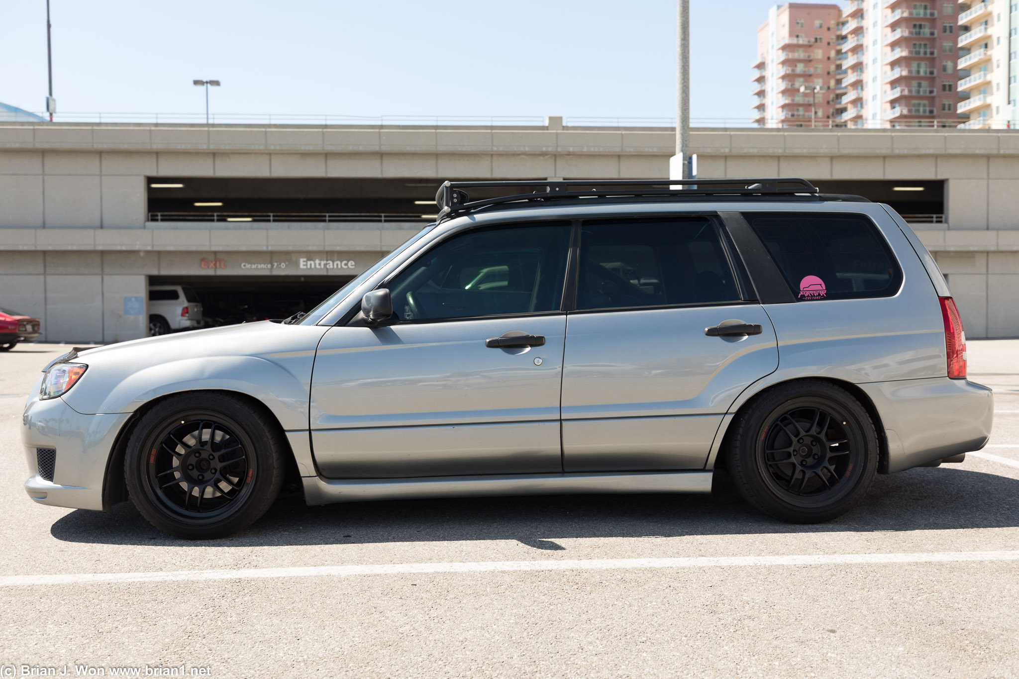 Another rare beast, a modified Subaru Forester. Rear drums and no hood scoop = NA. Boo.