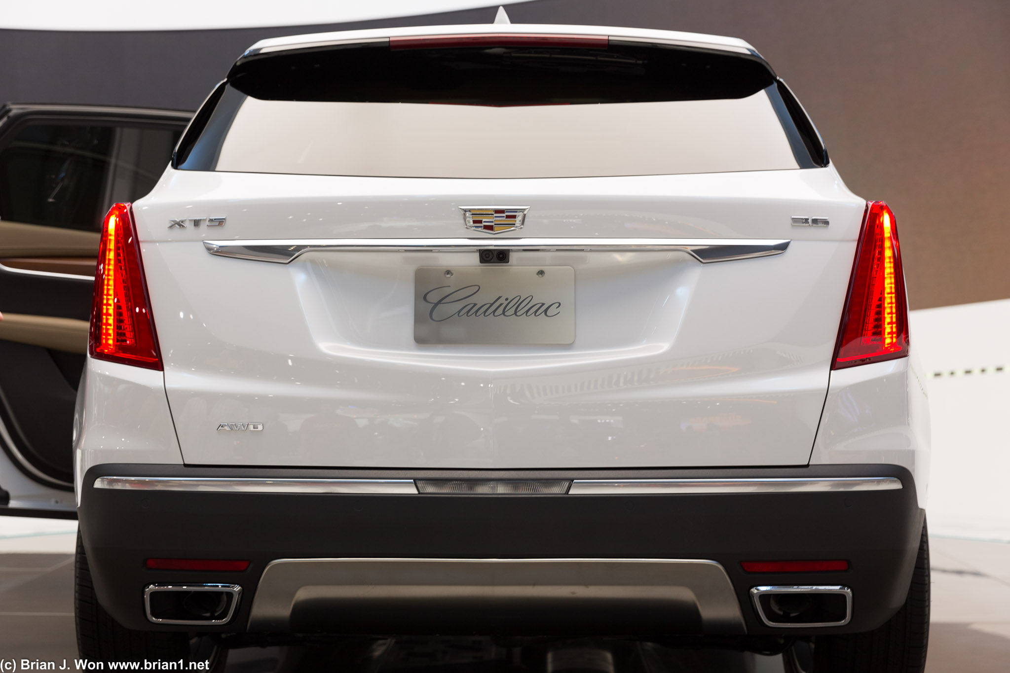 Cadillac XT5.