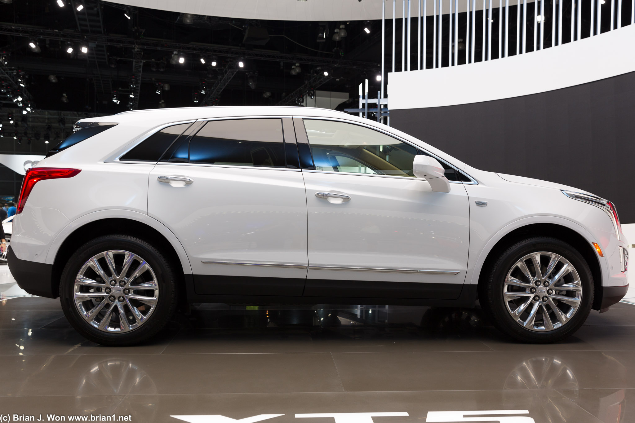 Cadillac XT5.