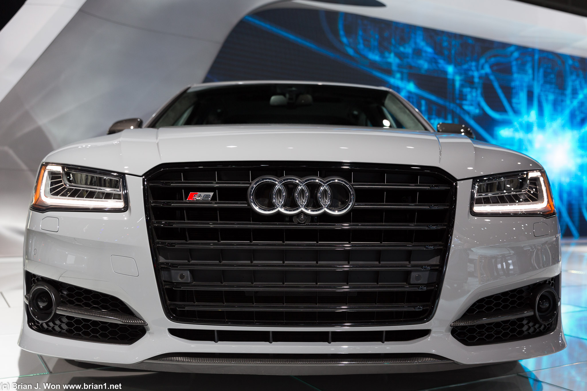 Audi S8 Plus.