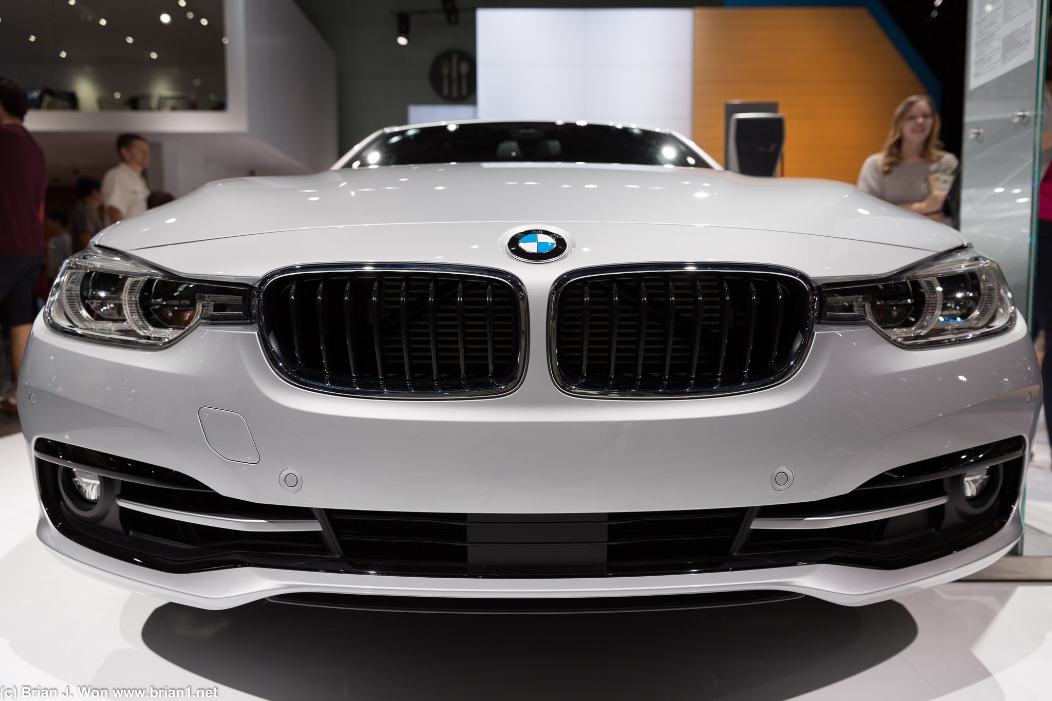BMW 330e.