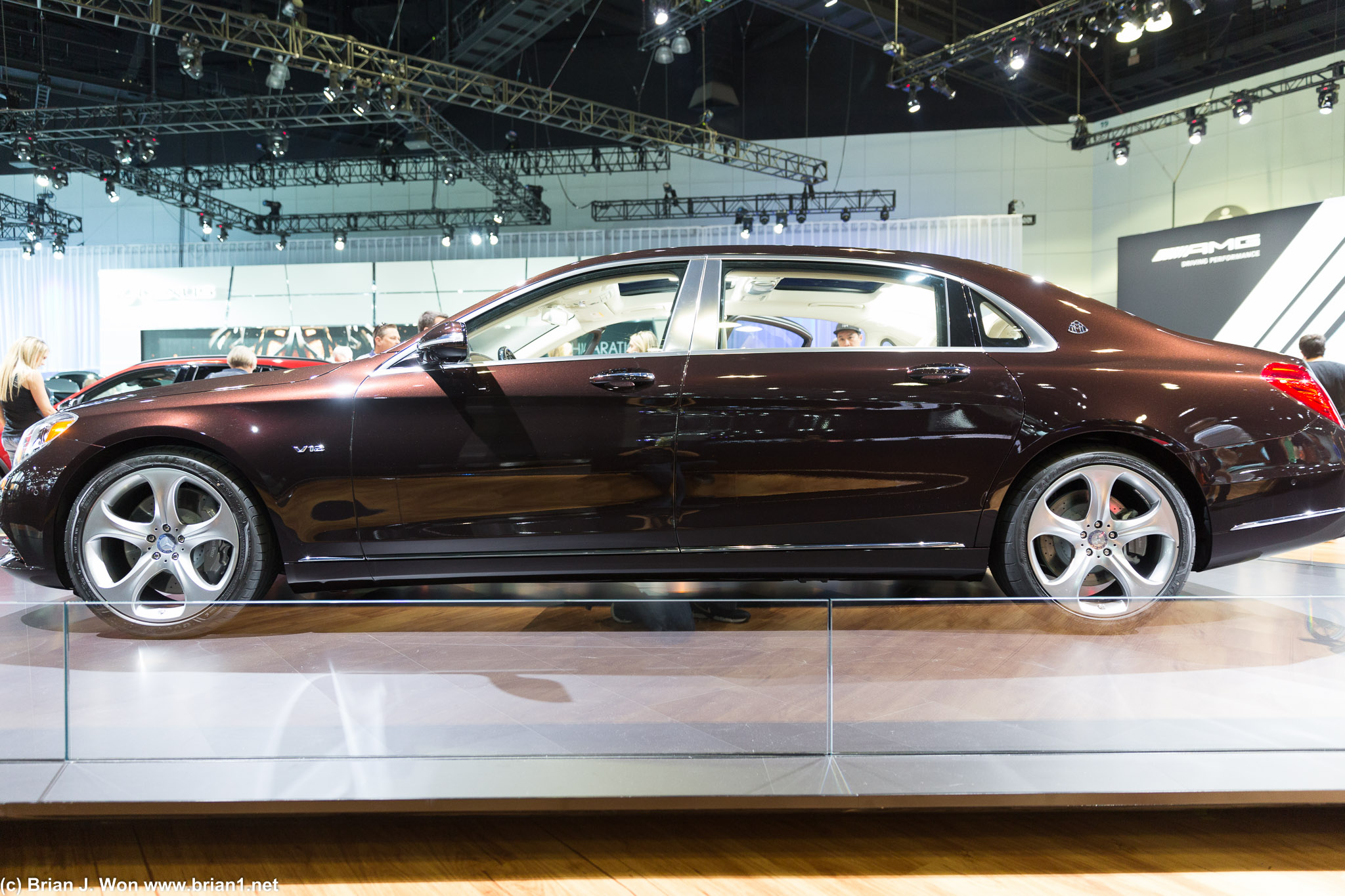 Mercedes Maybach S600.