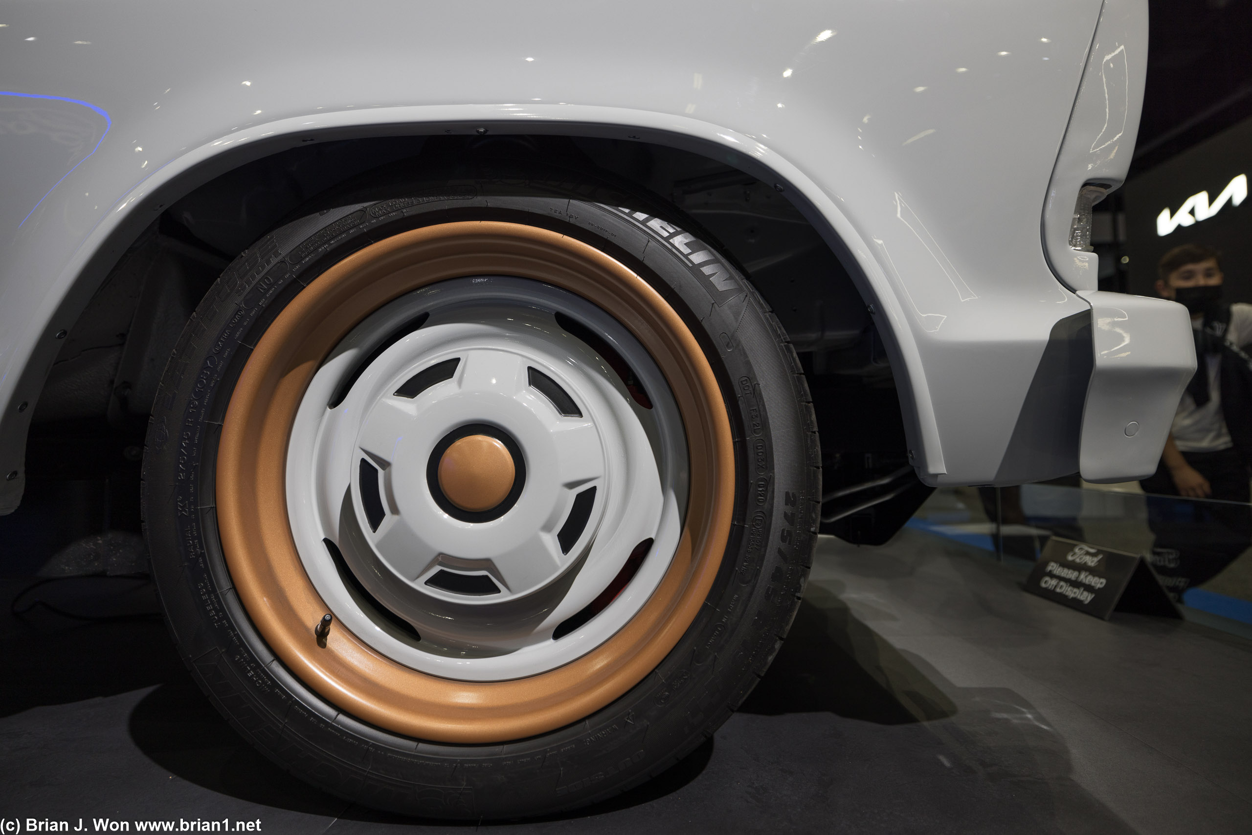 Ford F-100 Eluminator Concept, powered by Mustang Mach-E GT drivetrain.