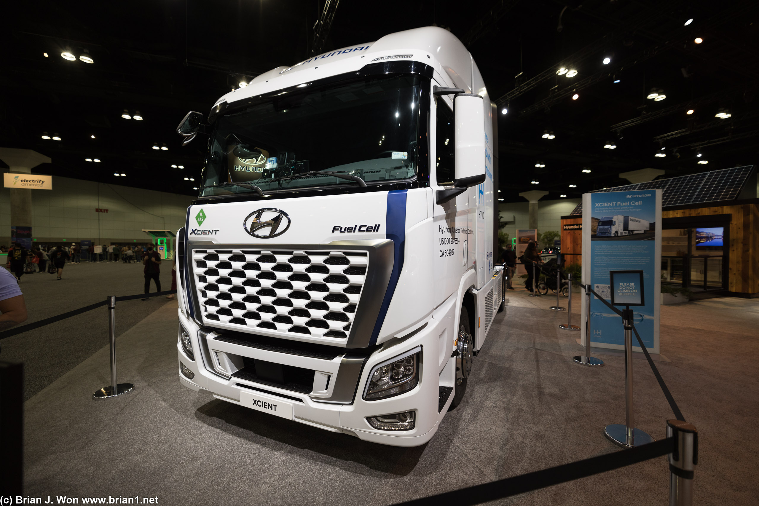 Hyundai fuel cell semi tractor.