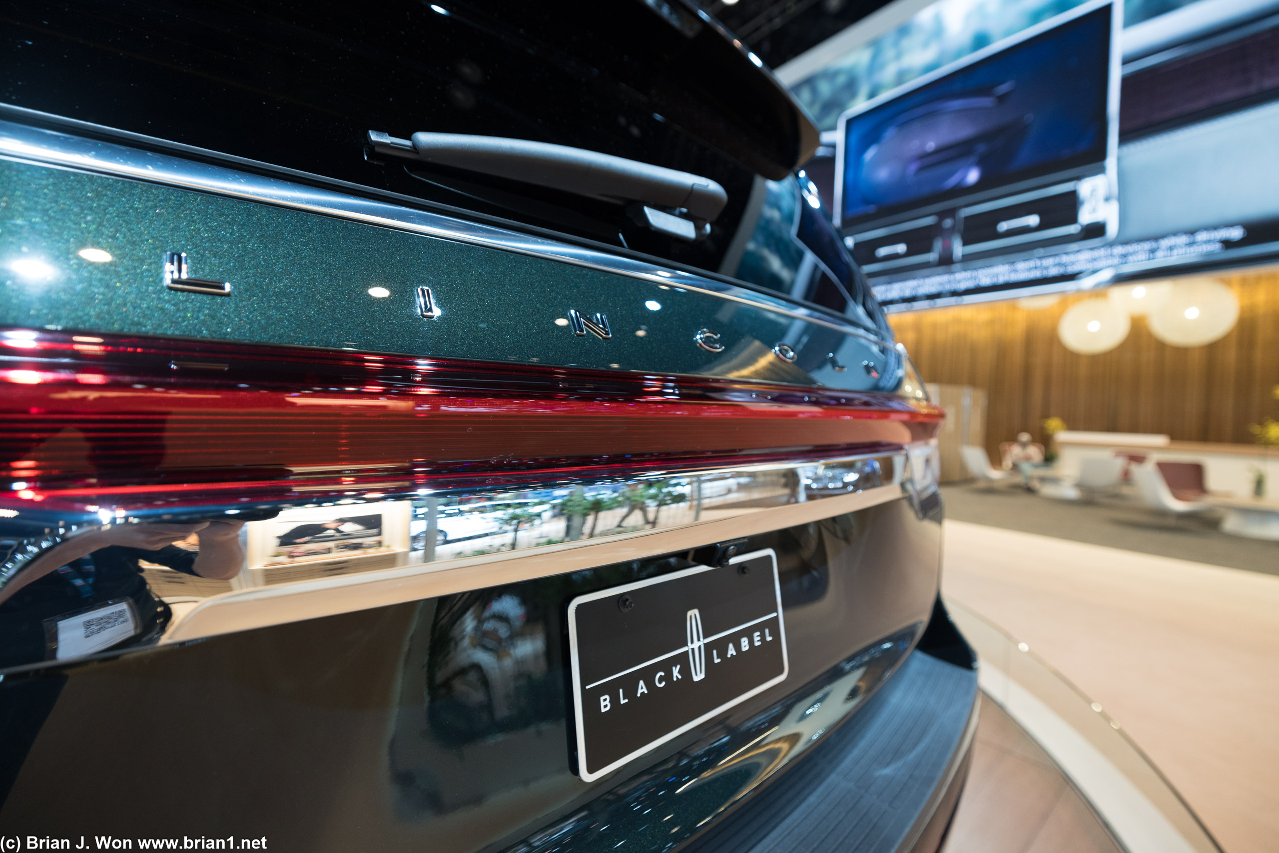 Lincoln Navigator Black Label.
