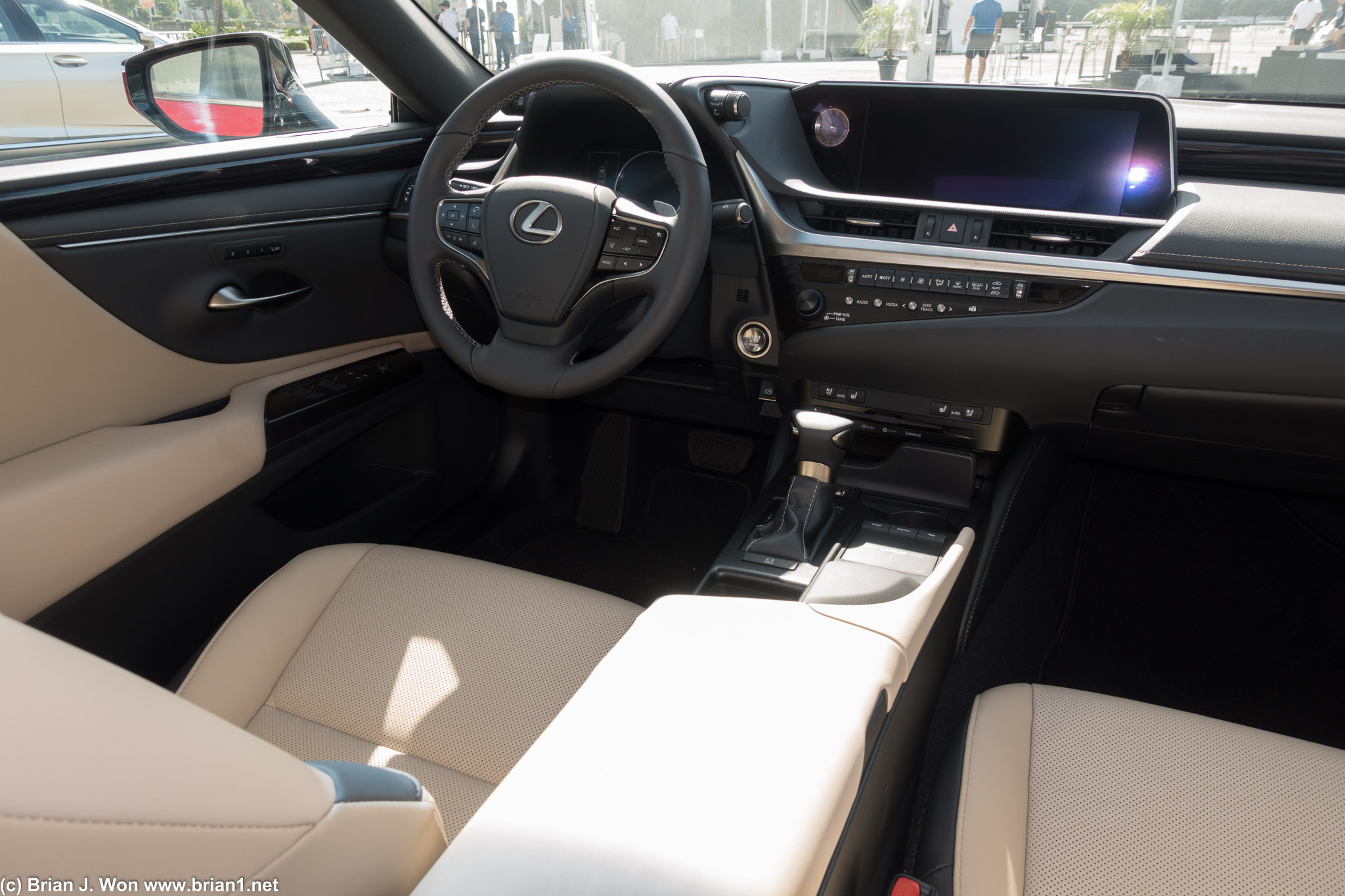 Lexus ES350 dash.