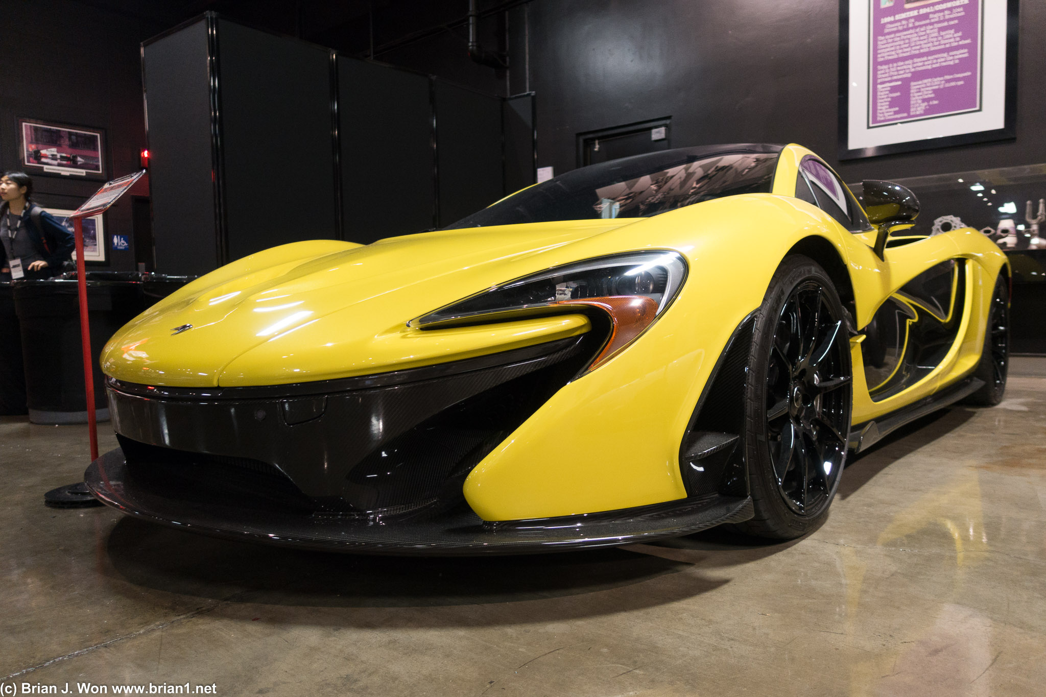 2012 McLaren P1.